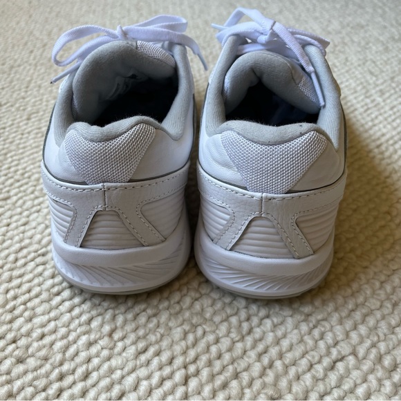 Saucony Echelon Walker 3, Women’s Walking sneaker - size 7.5 - Picture 2 of 9